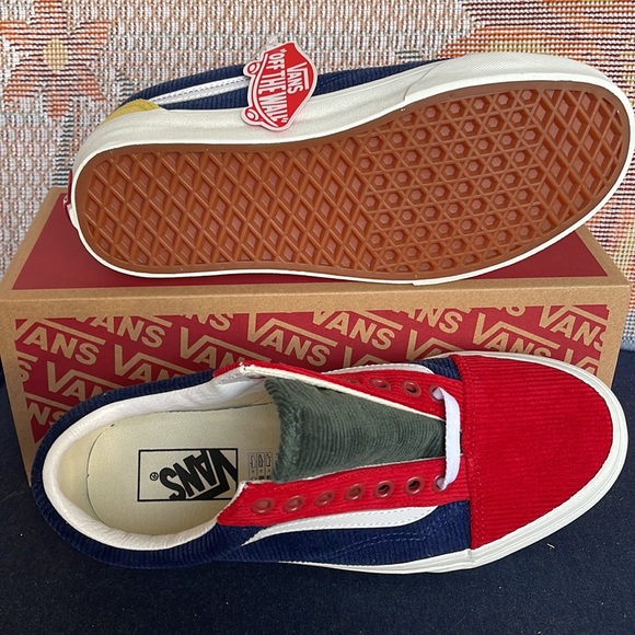 Vans WMNS Old Skool
(Mixed Corduroy)Mitingigr
VN0A5KRF94M
Sneakers - Picture 4 of 16